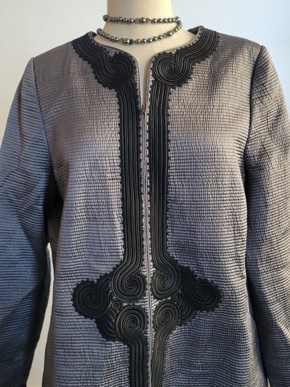 Vintage Unlabeled Gray Silk-Like Soutache Jacket Black Spiral Embroidery Med